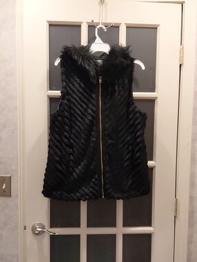 "Marc New York" Sz.L, Black Faux Fur Hooded Vest with Gold-Tone Accent....